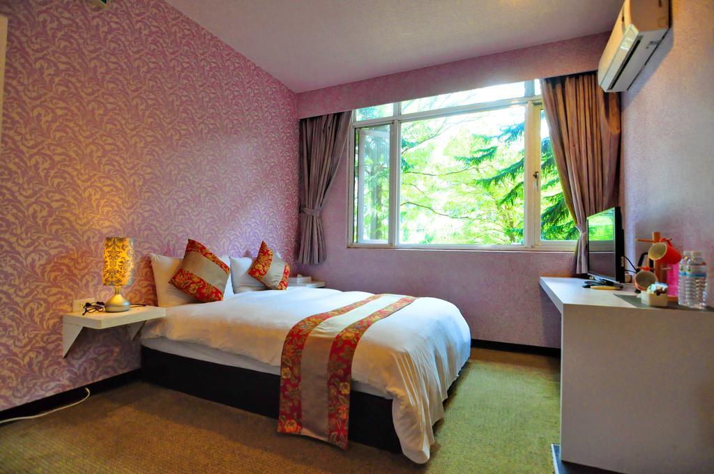 Hotel Courier Station à Wulai Extérieur photo