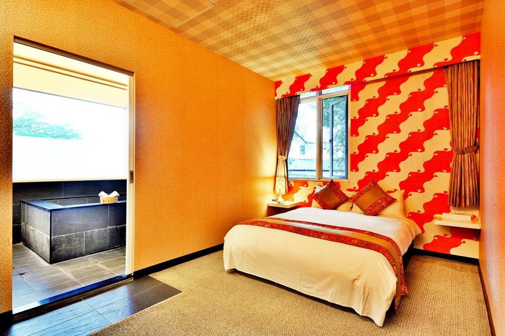 Hotel Courier Station à Wulai Extérieur photo